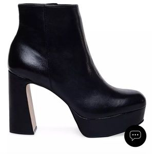 NWT Bernardo Vera Platform Booties